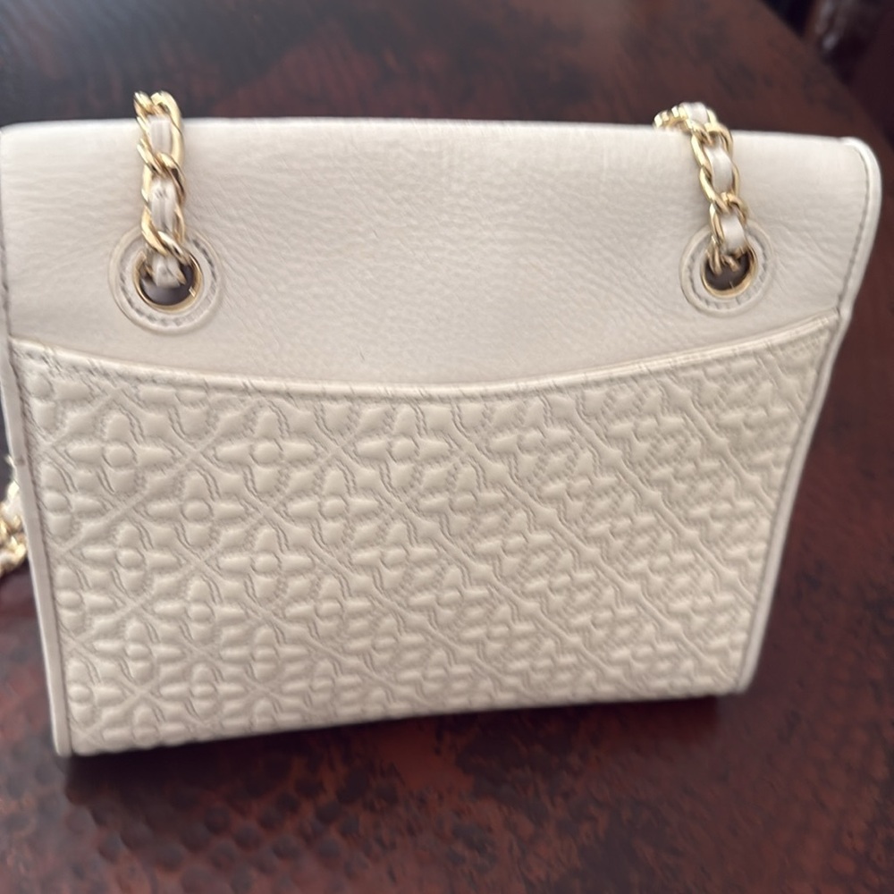 Tory Burch White Quilted Shoulder Bag - Picture 6 of 9